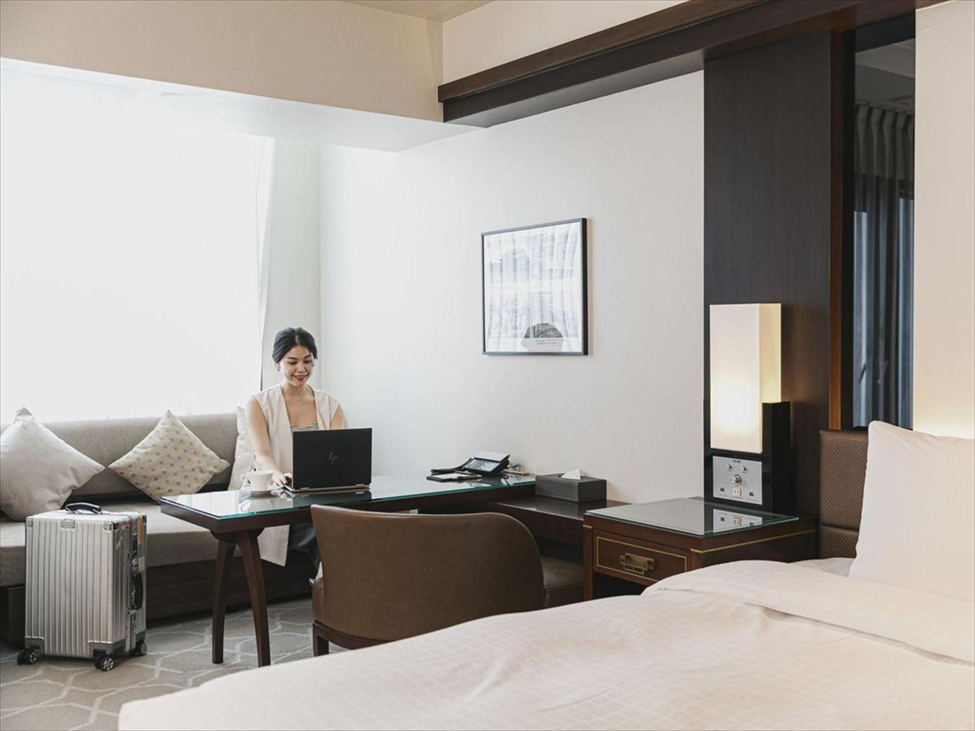 Okinawa Exes Naha Hotel Ngoại thất bức ảnh